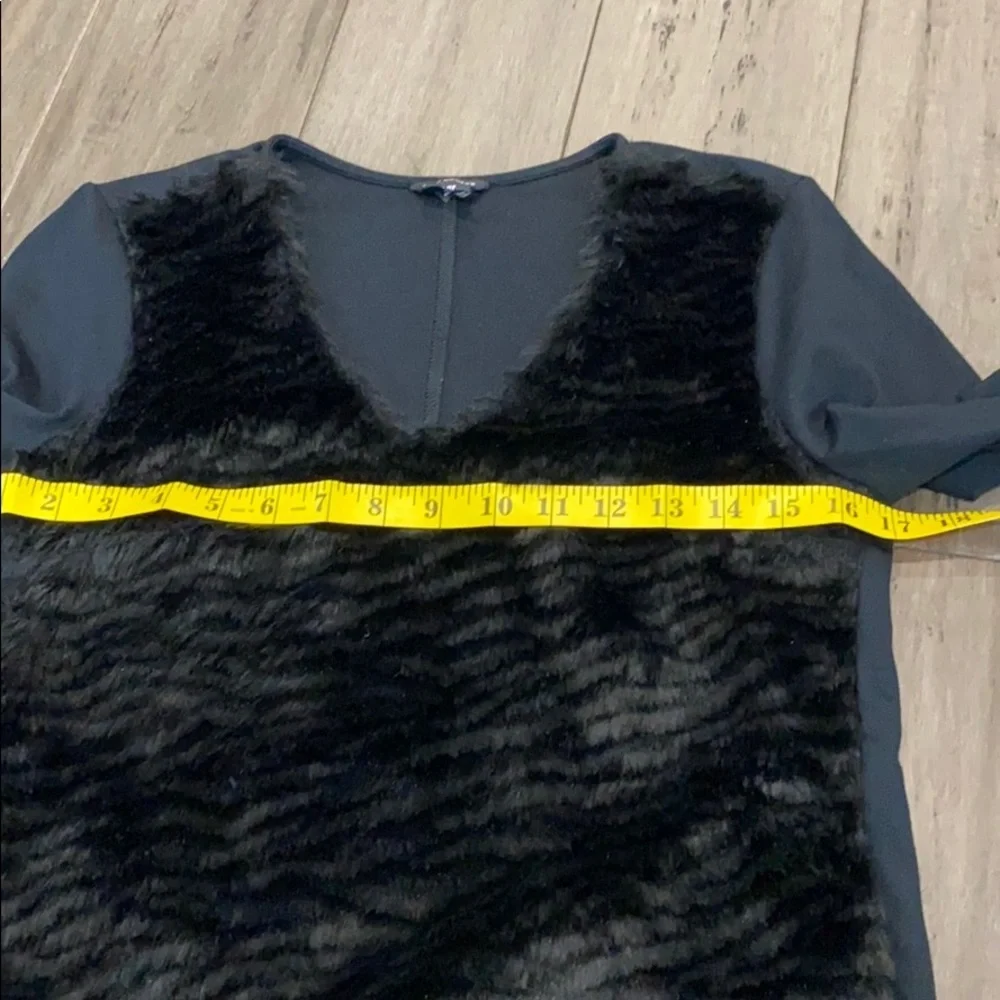 5 for $25‎ Club Monaco faux fur front black long sleeve top